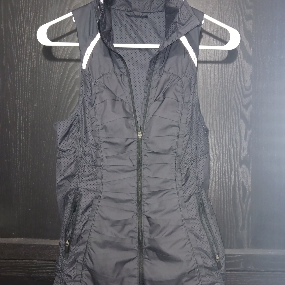 Black Lululemon "Take Flight" Runner's Vest